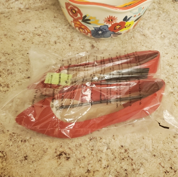 NWT F21 Red Pointy Flats - Picture 4 of 5